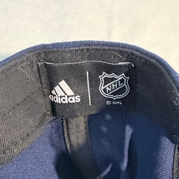 Like new Adidas Dark Blue Cap with montreal canadiens Logo - Picture 3 of 4